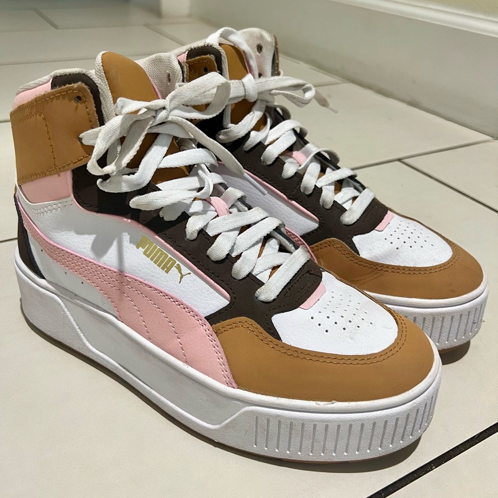 Puma High Top LIKE NEW